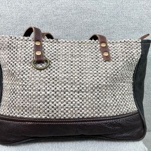 Myra Shoulder Bag